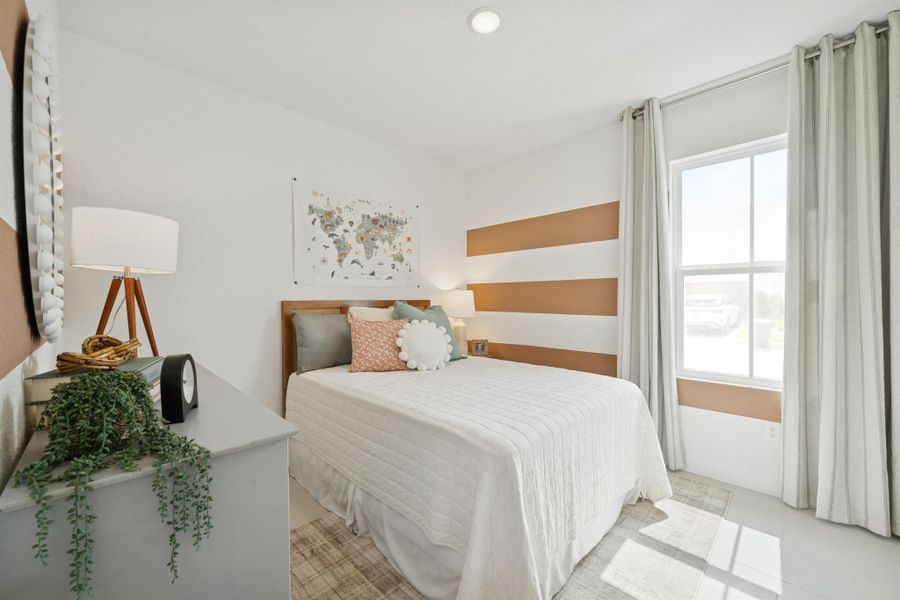 Furnished interior view inside a new home in , Fort Pierce (Image 9).