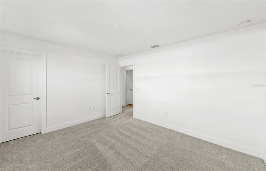 Spacious, unfurnished interior of a new home in SeaFlower, Bradenton (Image 30).