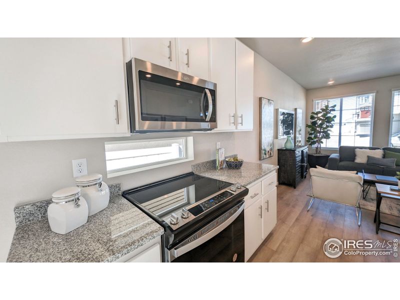 Furnished interior view inside a new home in Thompson River Ranch, Johnstown (Image 10). Furnished interior view inside a new home in Thompson River Ranch, Johnstown (Image 10).