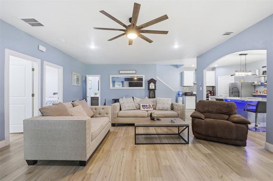 Furnished interior view inside a new home in , Mabank (Image 4).