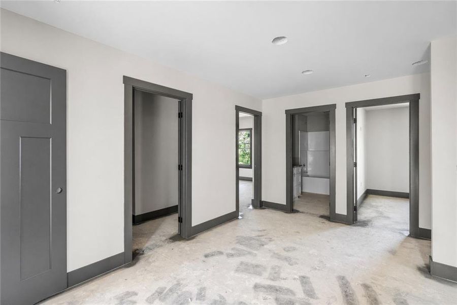 Spacious, unfurnished interior of a new home in , Ellijay (Image 17).