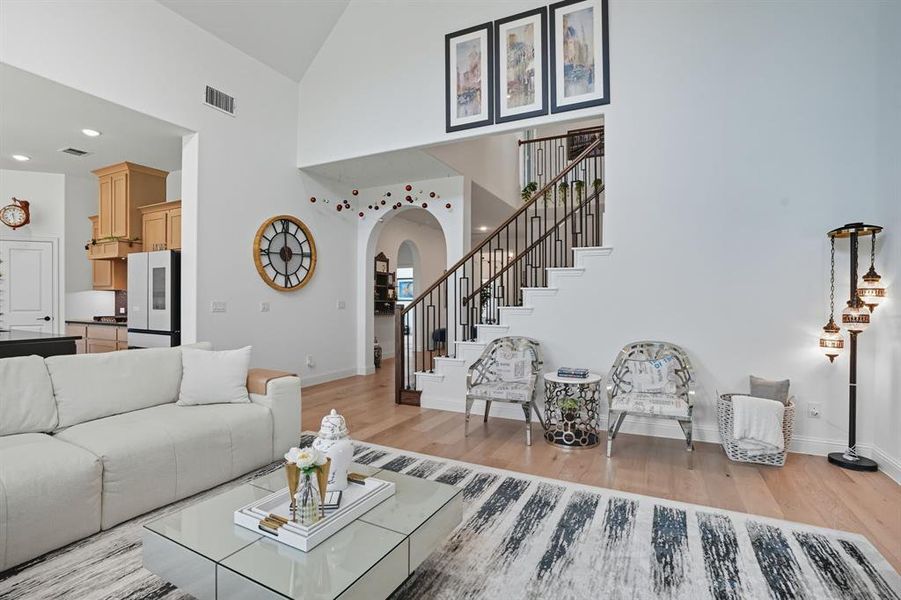 Furnished interior view inside a new home in Kreymer East, Wylie (Image 14).