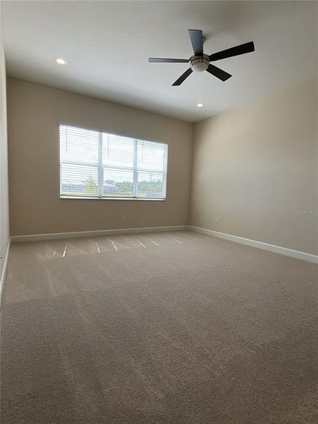 Spacious, unfurnished interior of a new home in Valencia Ridge (55+), Wesley Chapel (Image 20).