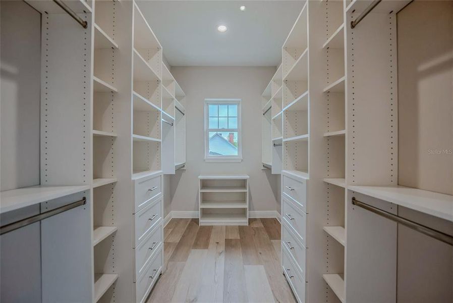 Furnished interior view inside a new home in , Ocala (Image 15).