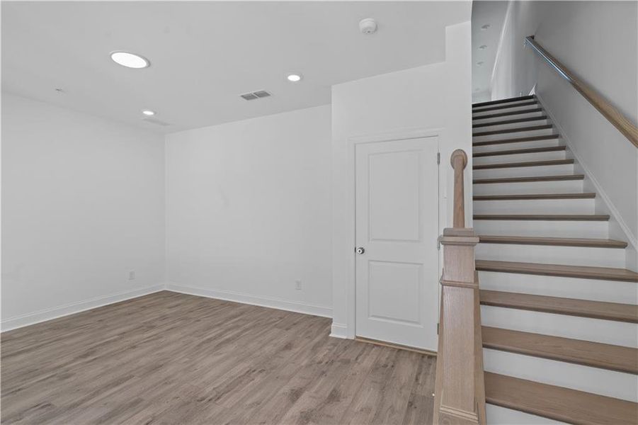 Spacious, unfurnished interior of a new home in Ecco Park, Alpharetta (Image 26).