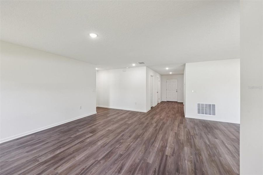 Spacious, unfurnished interior of a new home in Sable Run, Ocala (Image 16). Spacious, unfurnished interior of a new home in Sable Run, Ocala (Image 16).
