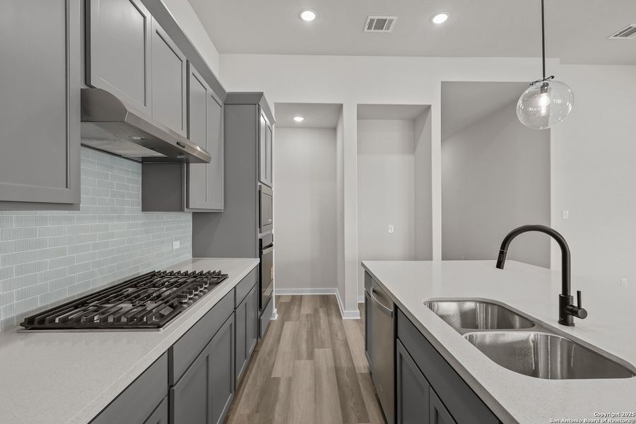 Furnished interior view inside a new home in Stillwater Ranch 45', San Antonio (Image 11).