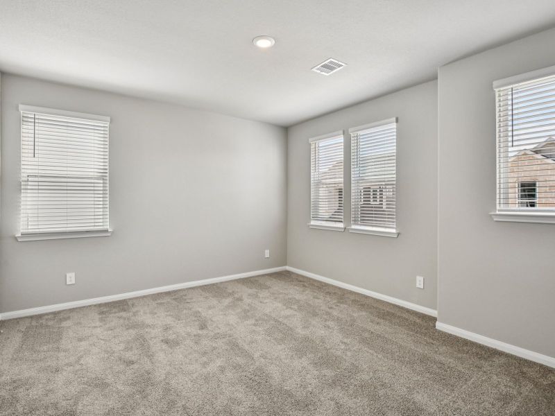 Spacious, unfurnished interior of a new home in Pinewood Trails - Luxe Series, Atascocita (Image 12). Spacious, unfurnished interior of a new home in Pinewood Trails - Luxe Series, Atascocita (Image 12).