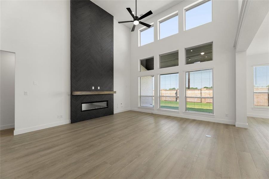 07. 15202 Reunion - Family