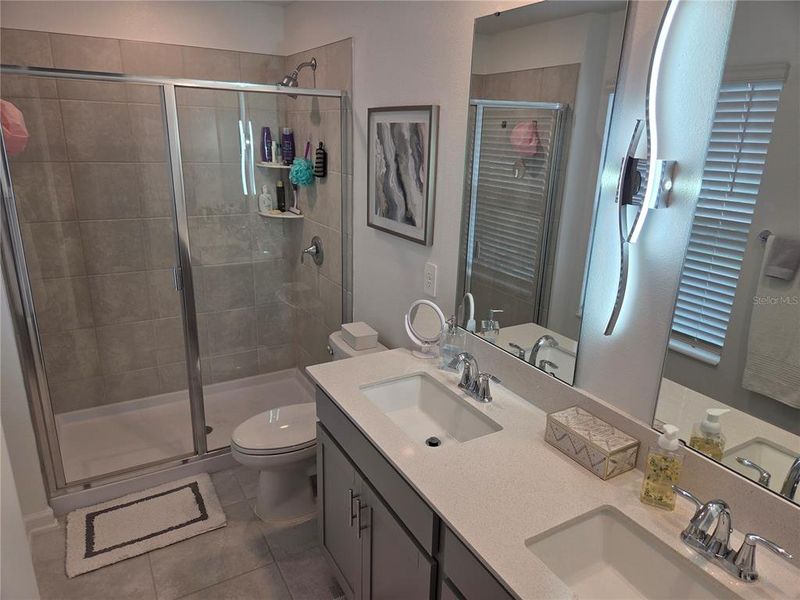 Furnished interior view inside a new home in , Kissimmee (Image 10).