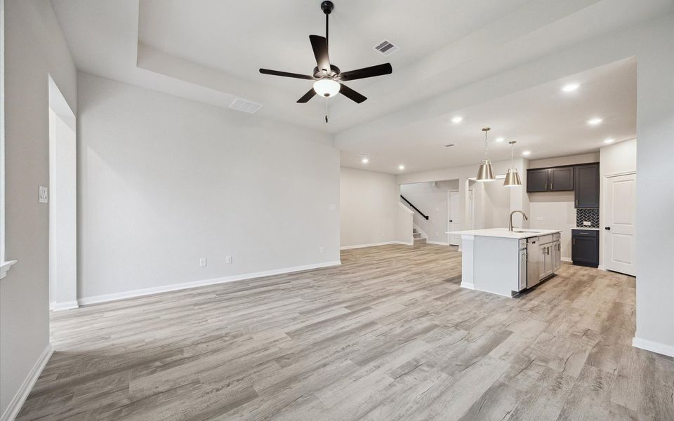 Spacious, unfurnished interior of a new home in Elyson, Katy (Image 14).