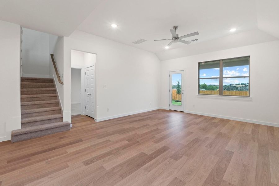 Spacious, unfurnished interior of a new home in Prairie Winds, Hutto (Image 28).