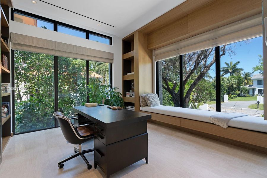 Furnished interior view inside a new home in , Golden Beach (Image 1).