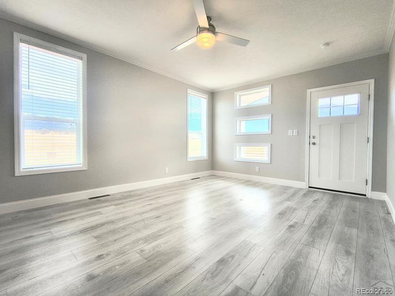 Spacious, unfurnished interior of a new home in , Colorado City (Image 7).