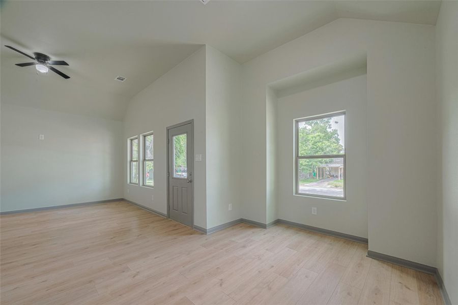 Spacious, unfurnished interior of a new home in , Baytown (Image 18). Spacious, unfurnished interior of a new home in , Baytown (Image 18).