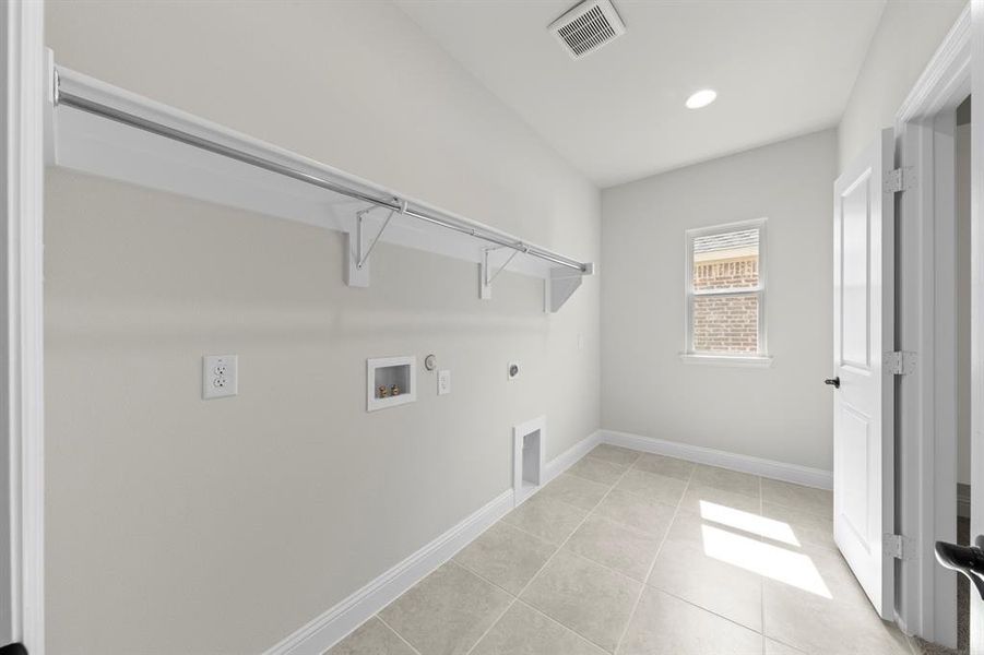 20. 2453 Wheatfield - Utility