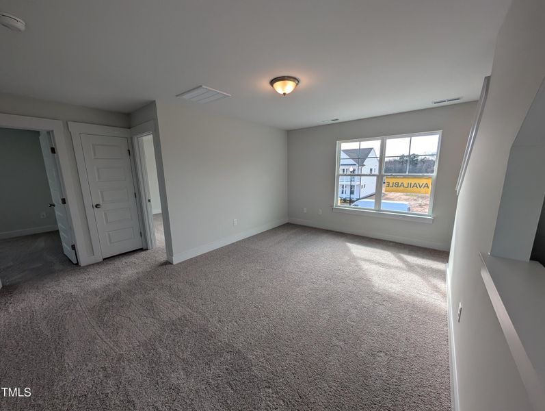 PXL_20250317_195600010