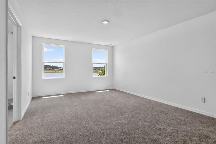 Spacious, unfurnished interior of a new home in , Kissimmee (Image 25).
