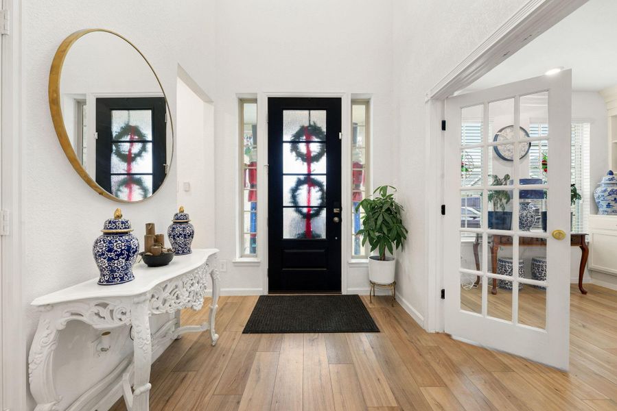 Furnished interior view inside a new home in ARTAVIA: Fairway Collection, Conroe (Image 20).