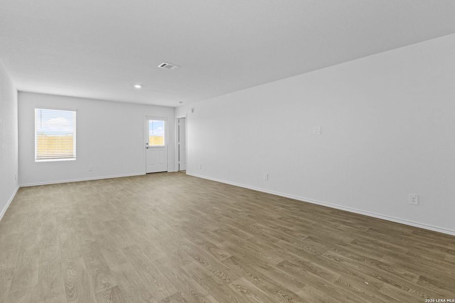 Spacious, unfurnished interior of a new home in Hickory Ridge, Elmendorf (Image 28).