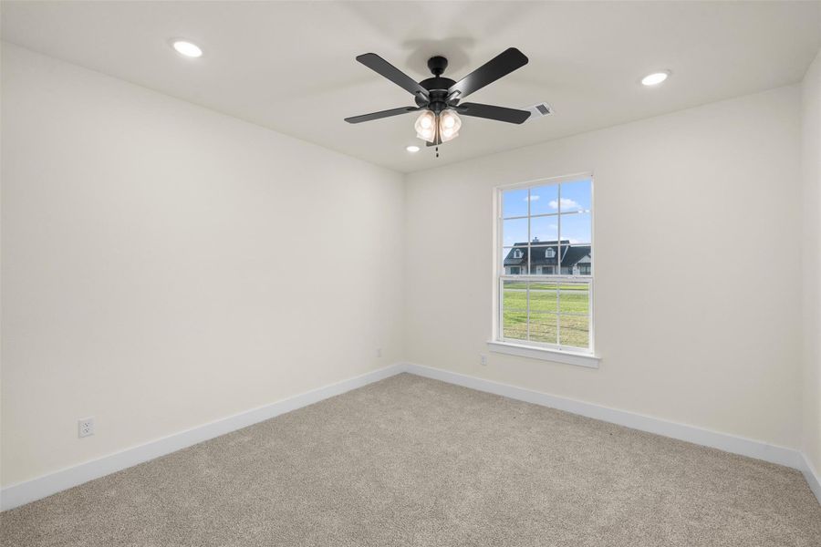 Spacious, unfurnished interior of a new home in , Iola (Image 33).