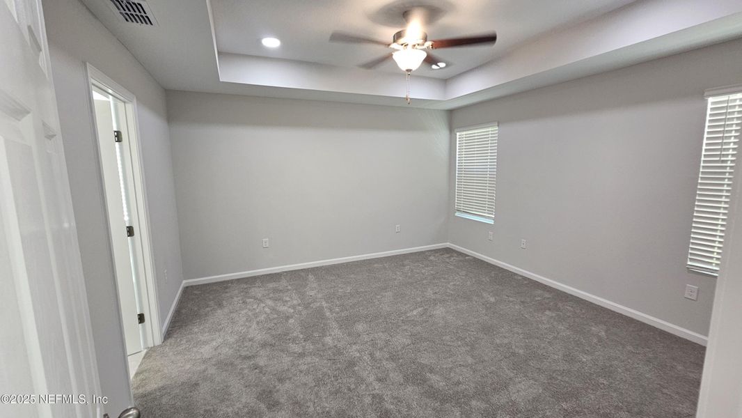 Spacious, unfurnished interior of a new home in , Jacksonville (Image 22).