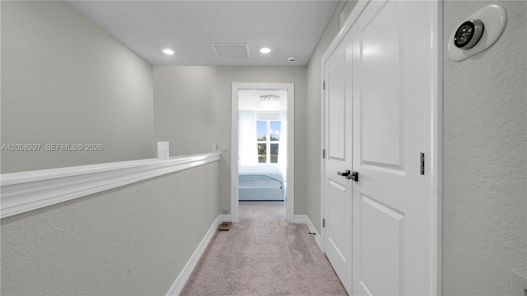 Spacious, unfurnished interior of a new home in , Lauderdale Lakes (Image 24).