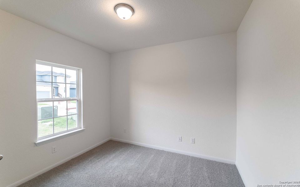 Spacious, unfurnished interior of a new home in Hickory Ridge, Elmendorf (Image 5). Spacious, unfurnished interior of a new home in Hickory Ridge, Elmendorf (Image 5).