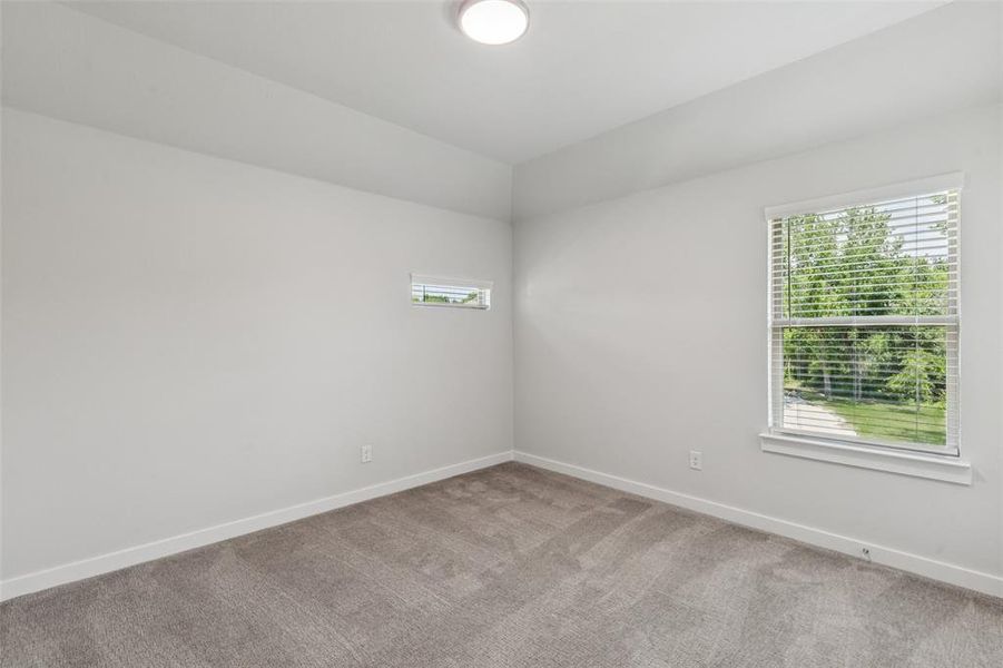 Spacious, unfurnished interior of a new home in Cross Creek Meadows, Celina (Image 30).