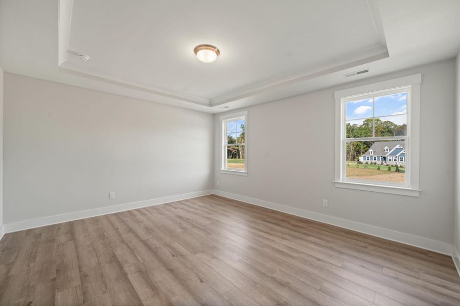 Spacious, unfurnished interior of a new home in Redland, Advance (Image 33).
