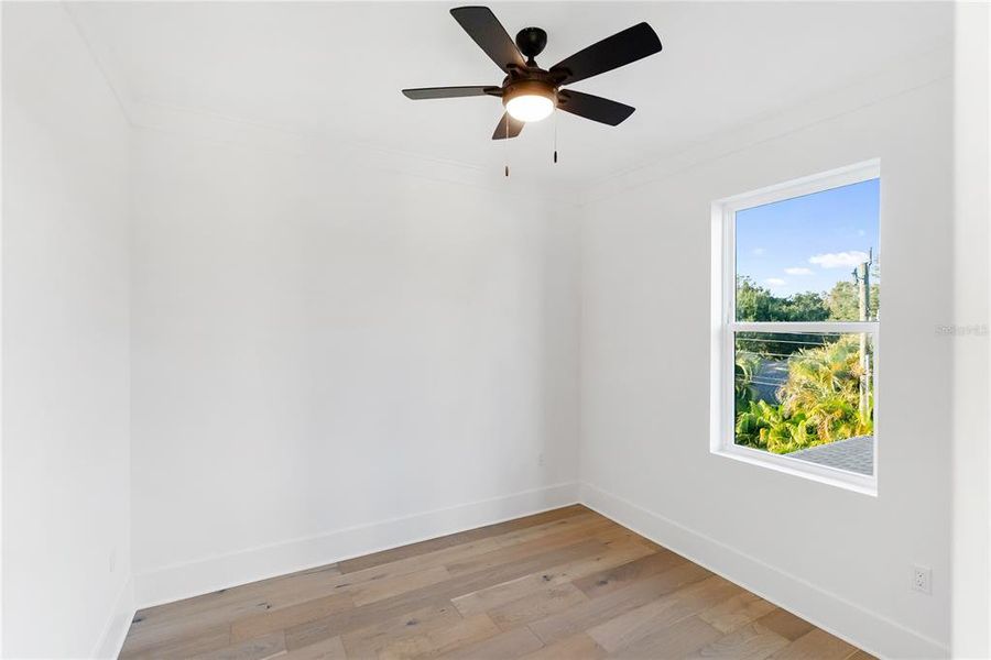 Spacious, unfurnished interior of a new home in , Sarasota (Image 45).