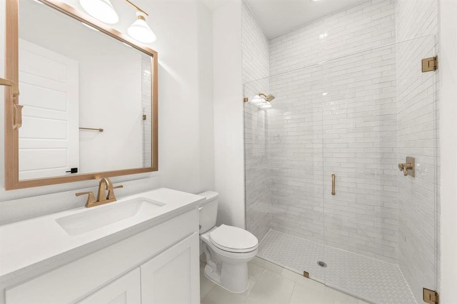 18. 4711 Belo - 3RD Bath