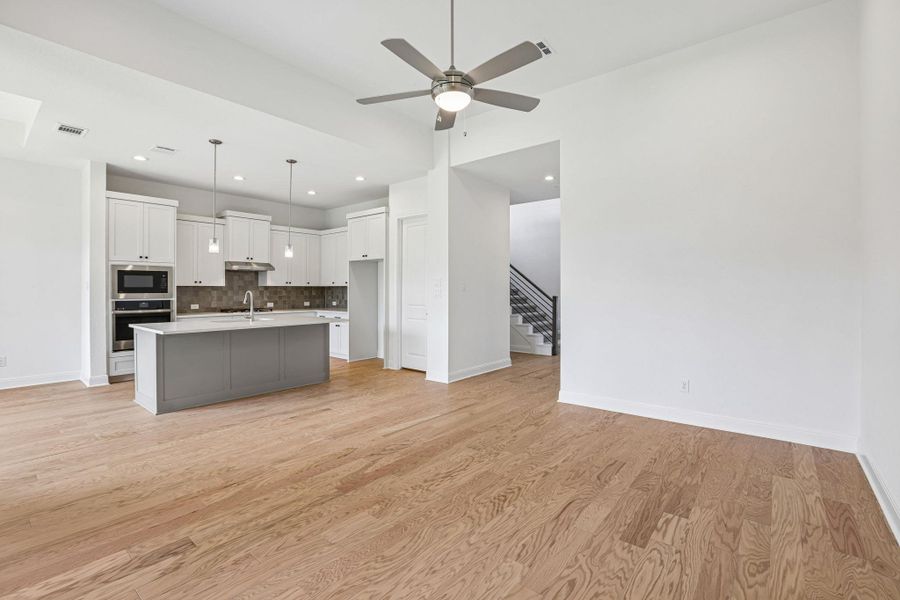 Spacious, unfurnished interior of a new home in 6 Creeks, Kyle (Image 27). Spacious, unfurnished interior of a new home in 6 Creeks, Kyle (Image 27).