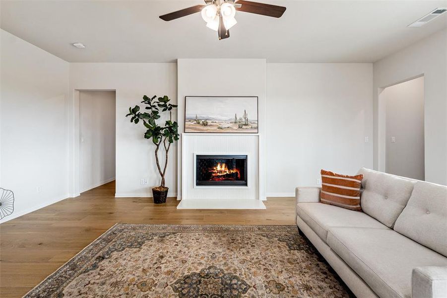 Furnished interior view inside a new home in Waterford Park, Weatherford (Image 8).