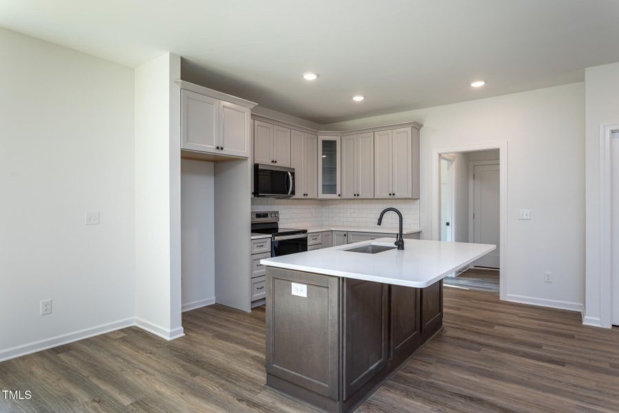 coleman-6069-jones-23 coleman-6069-jones-23