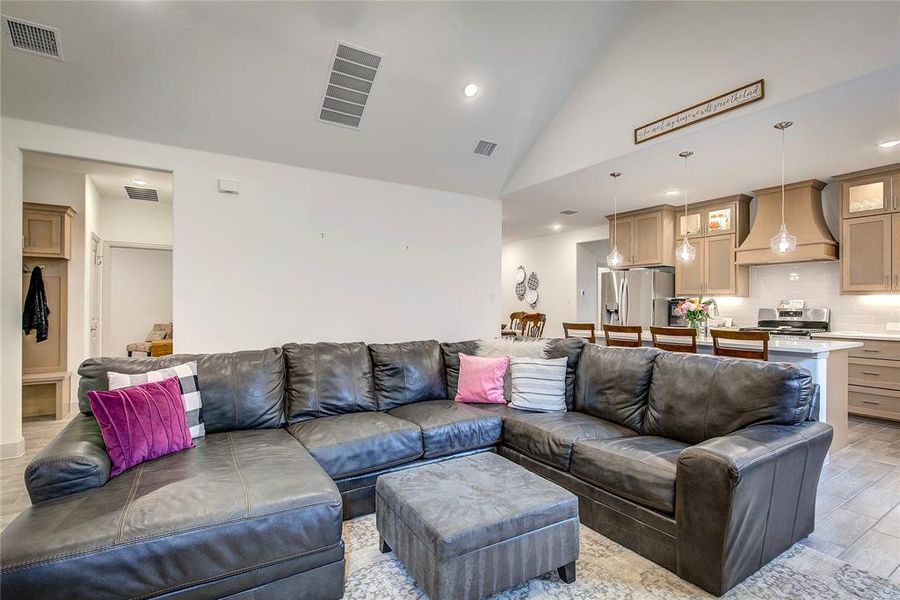 Furnished interior view inside a new home in , Lavon (Image 12).