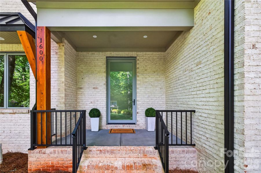 Exterior details and patio area of a home in , Charlotte (Image 3).