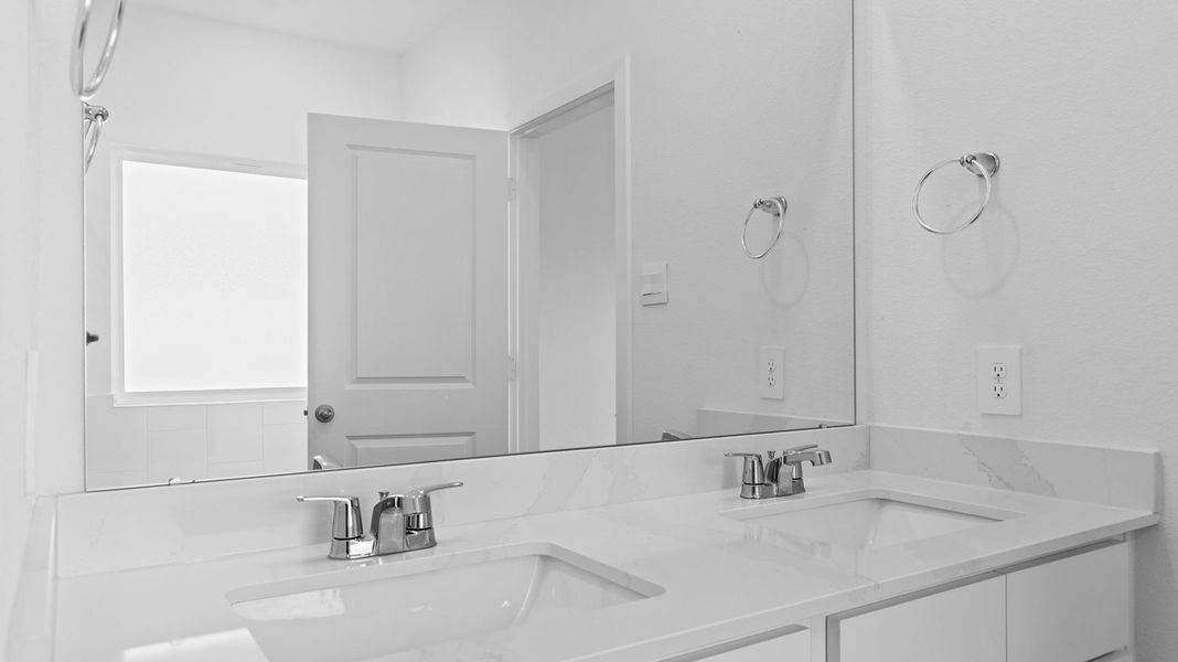 Image 17 of a home in Lakes at Westland Ranch. Image 17 of a home in Lakes at Westland Ranch.