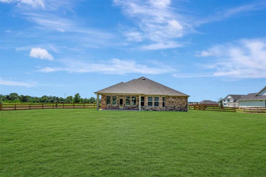 Exterior details and patio area of a home in Lone Star Landing, Montgomery (Image 4). Exterior details and patio area of a home in Lone Star Landing, Montgomery (Image 4).