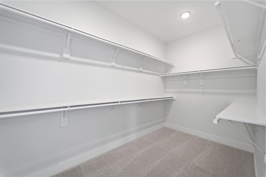 Spacious, unfurnished interior of a new home in River Ranch Meadows, Dayton (Image 63).