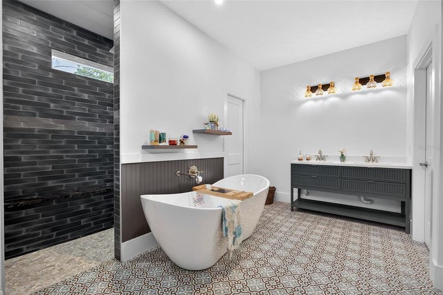 Furnished interior view inside a new home in , Port Charlotte (Image 12).