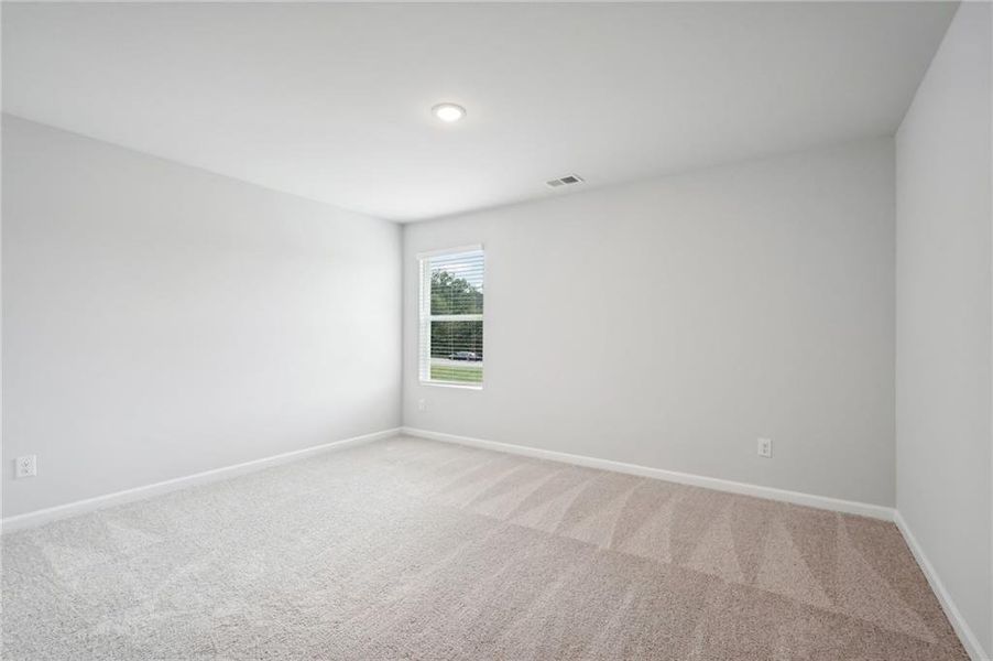 Spacious, unfurnished interior of a new home in Fairview Lake, Conyers (Image 34). Spacious, unfurnished interior of a new home in Fairview Lake, Conyers (Image 34).