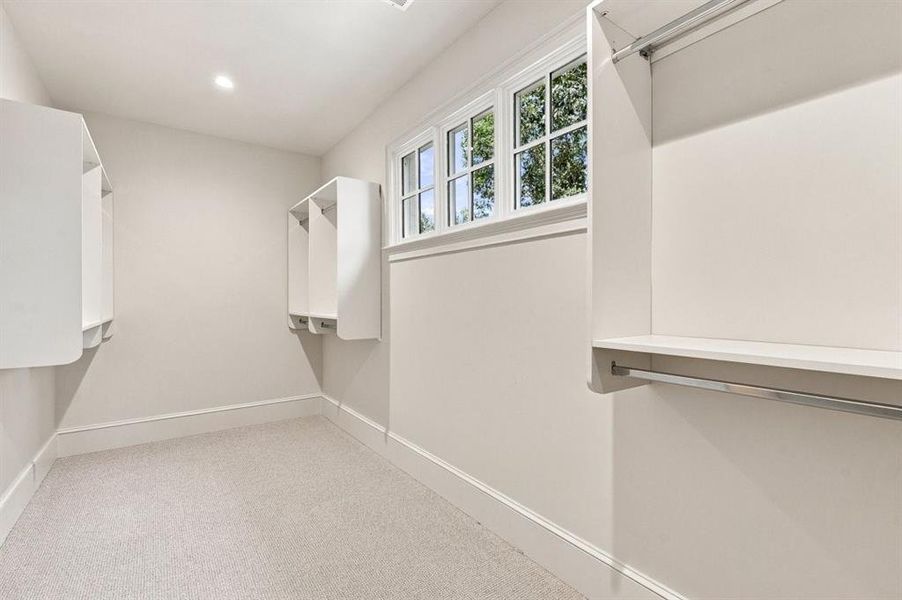 Spacious, unfurnished interior of a new home in , Roswell (Image 83).