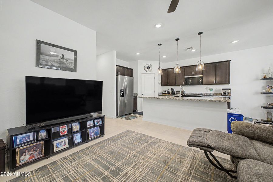 13 - Desert Hollow 16014 13 - Desert Hollow 16014