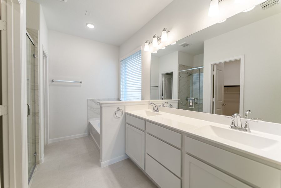 Furnished interior view inside a new home in Sunfield, Buda (Image 9).