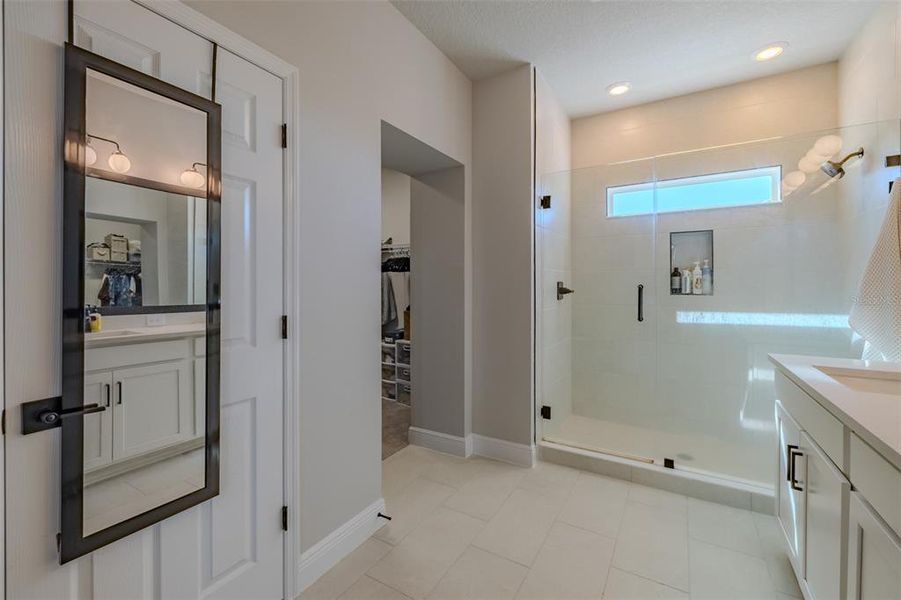 Furnished interior view inside a new home in Waterset Garden Series, Apollo Beach (Image 38).