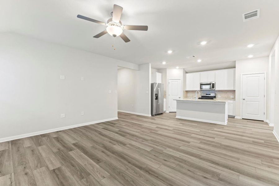 Spacious, unfurnished interior of a new home in Flora, Hutto (Image 22). Spacious, unfurnished interior of a new home in Flora, Hutto (Image 22).