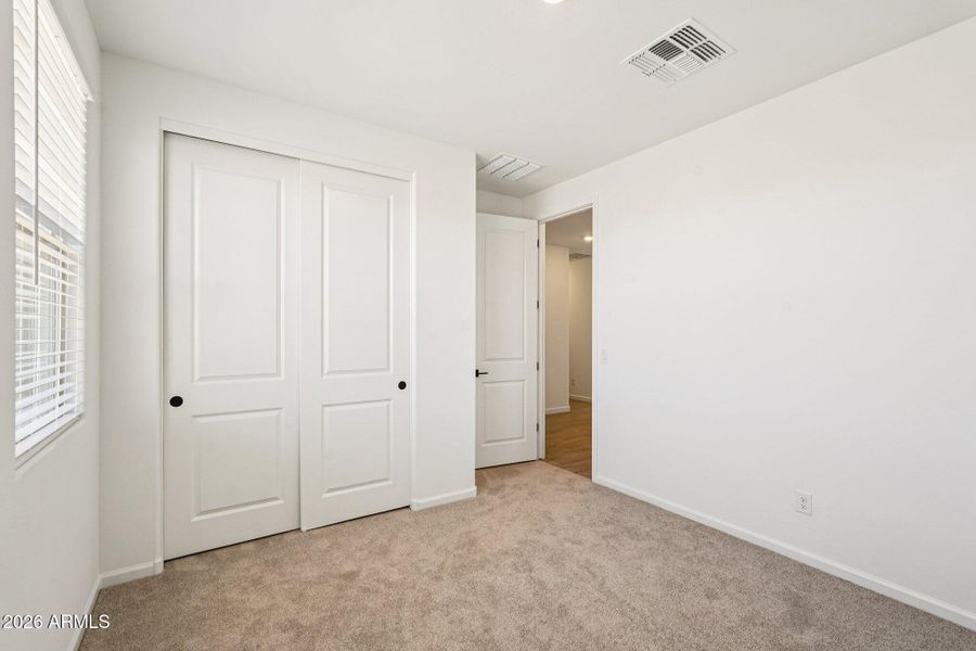 22-web-or-mls-S 95th Dr-S0904-022