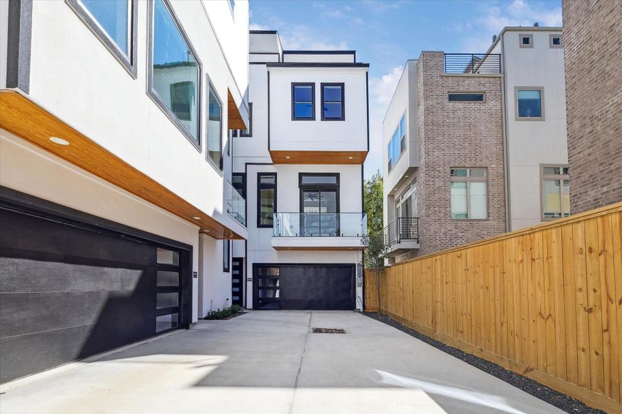Exterior details and patio area of a home in , Houston (Image 19). Exterior details and patio area of a home in , Houston (Image 19).