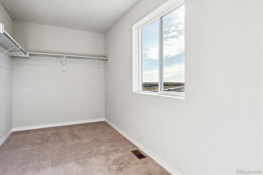 Spacious, unfurnished interior of a new home in Bradley Heights, Colorado Springs (Image 20).
